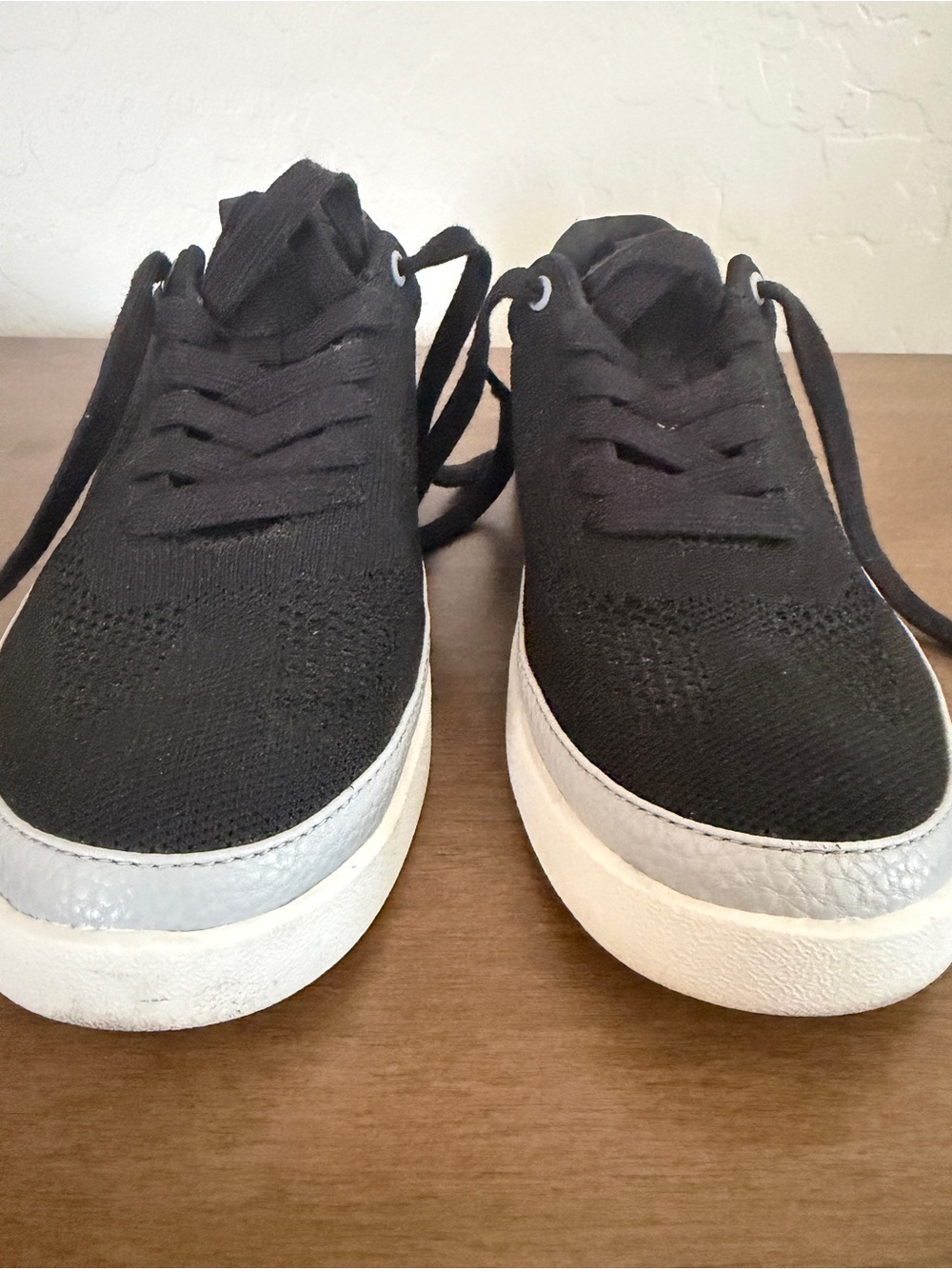 Vionic Black Mesh Lace-Up Sneaker with White Sole